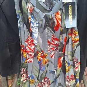 Geiger jacket and skirt, size 44 (European).size 14
